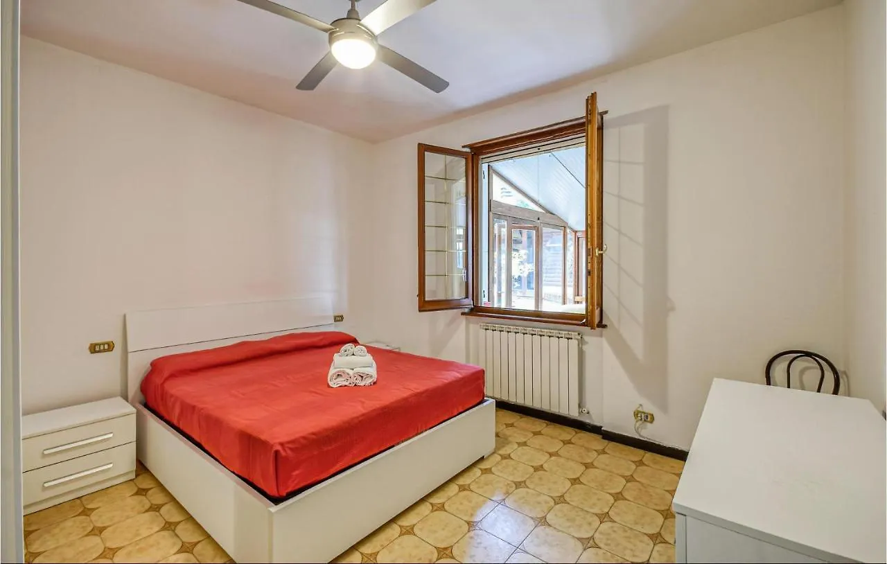 Awesome Home In Testana With Outdoor Swimming Pool, Wifi And 3 Bedrooms 0*,
